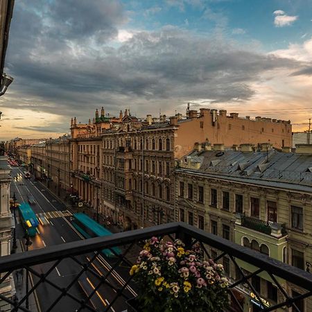 Nevskiy Eclectic By Akyan Saint Petersburg Exterior photo